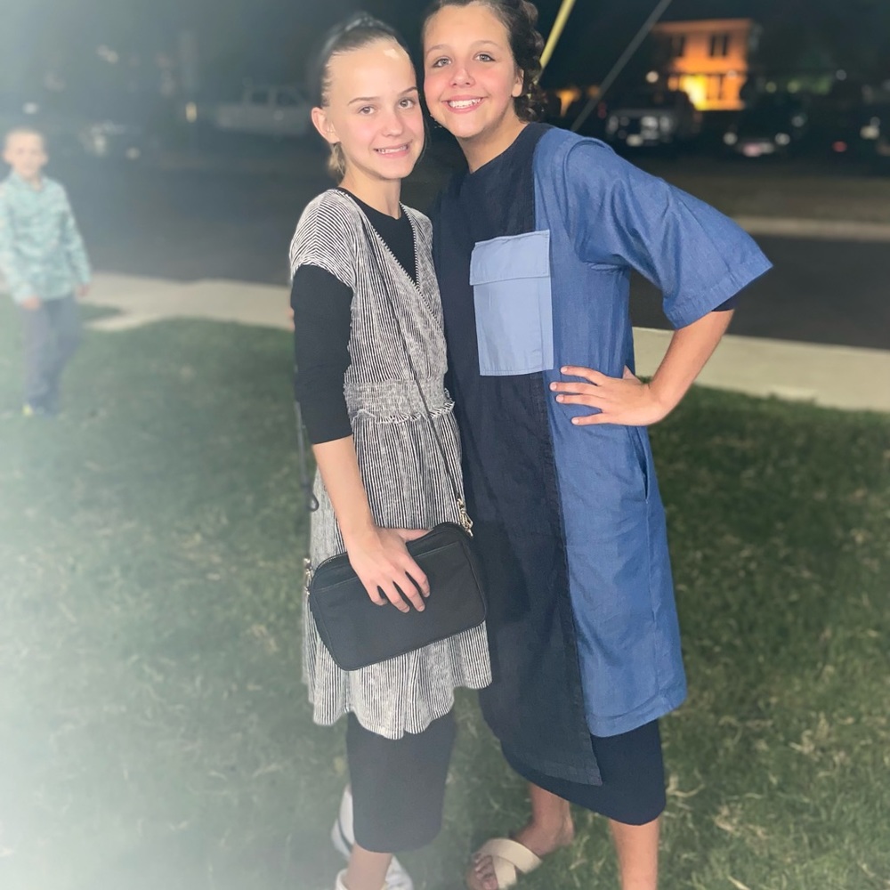 ℍ𝕖𝕪... 𝕄𝕪 𝕟𝕒𝕞𝕖 𝕚𝕤 𝕂𝕖𝕟𝕫𝕚𝕖! - Picture 3 of 5